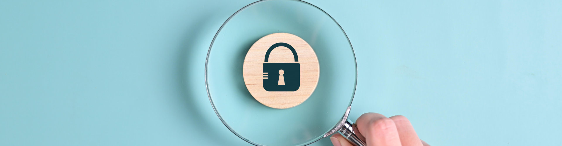 magnifying glass with lock